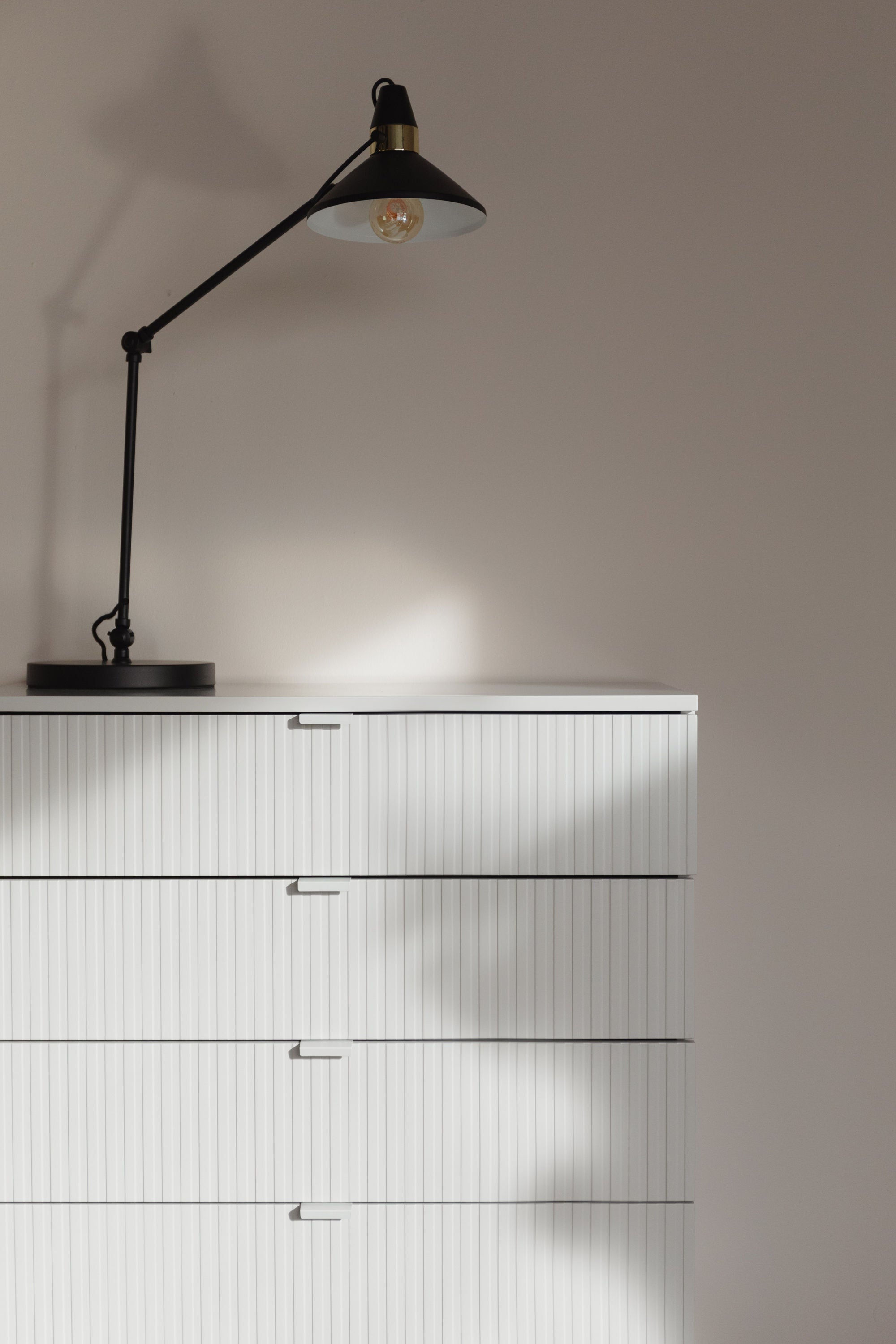 Cayo White Chest of Drawers